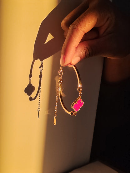 Bracelet trèfle ajustable rouge