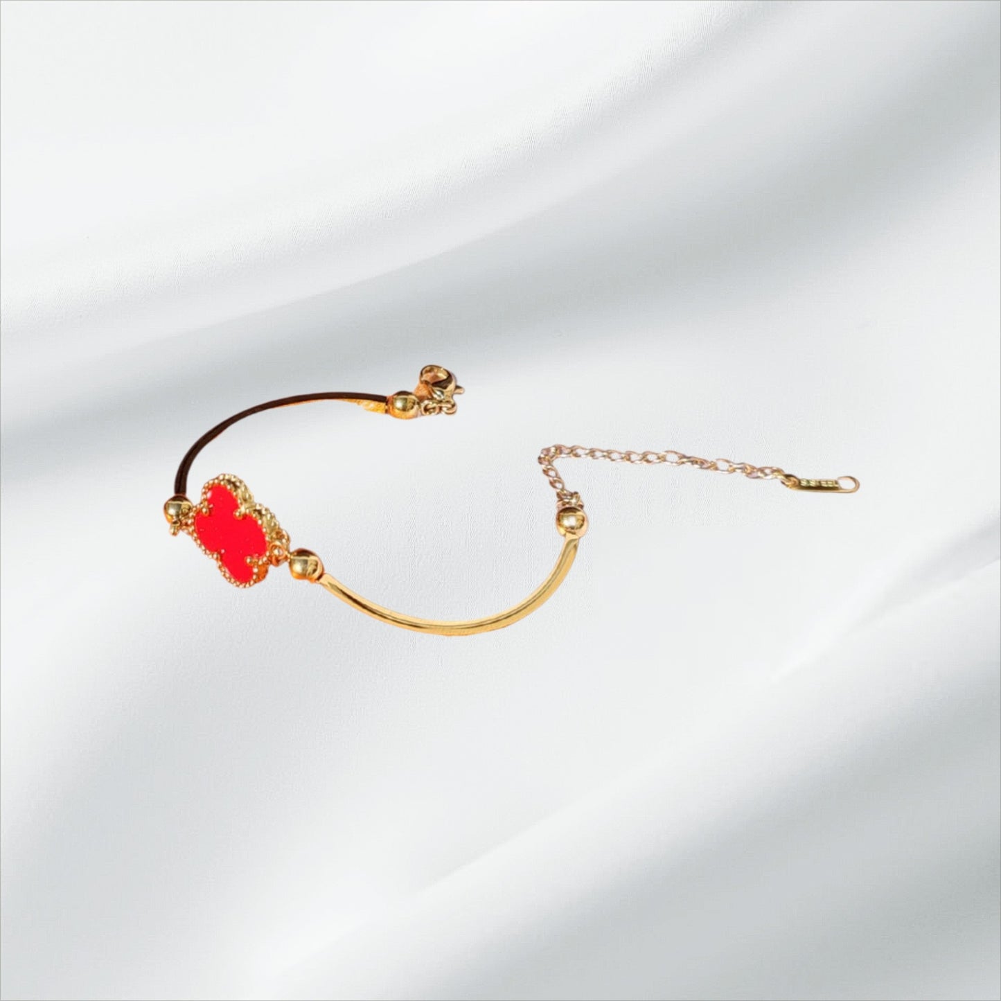 Bracelet trèfle ajustable rouge